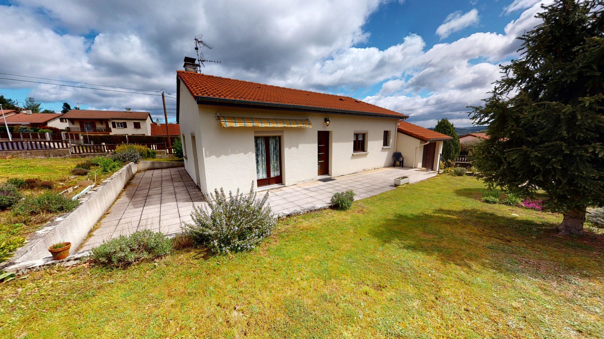 Vente EXCLUSIVITE...SaintMauricedeLignon, maison de plain pied! 43ème Avenue Immobilier Vente EXCLUSIVITE...SaintMauricedeLignon, maison de plain pied! 43ème Avenue Immobilier